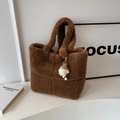 Braune Teddy-Fleece-Einkaufstasche mit großem Fassungsvermögen und Plüsch-Anhänger Damen - Kaffeebraun