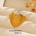 Vertikal gestreifter goldener Herzring aus Edelstahl mit 1,7 cm Innendurchmesser - Vertikal Gestreifter Herzstil (ZN1482-1025)