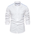 Detalle de camisa Oxford blanca con costuras azules en contraste y bolsillo frontal - XL / Blanco