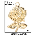 Vista detallada de dimensiones del colgante de rosa en acero inoxidable dorado con medidas - Dorado