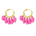 Boucles d'oreilles créoles dorées avec pampilles en cœur rose au design élégant et minimaliste - Rose rouge