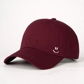Bordeauxrode katoenen baseballpet met wit smiley-logo en verstelbare sluiting - Eén maat / Bordeauxrood