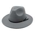 Dettaglio del cappello Fedora in lana grigia con nastro in pelle nera e borchia - M (56-58cm) / Grigio