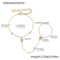 Dettaglio della catena da mano in acciaio dorato con chiusura a moschettone e zirconi - E682-Goccia/Zircone / Oro