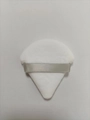 Piumino da cipria triangolare in velluto bianco con nastro grigio per trucco preciso - Bianco (Nastro Grigio)