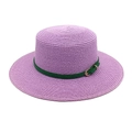 Détail du chapeau de paille violet avec ruban en cuir vert foncé et œillets métalliques - M (56-58cm) / Violet Taro