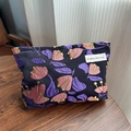 Vintage floral makeup bag in black fabric with pink and purple flower patterns - Shell Flower Purple