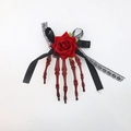 Halloween Skeletthand Haarklammer mit roter Rose und schwarzer Spitze für Kostüme - Rotes Skelett Hand - Bogenstil / Rot