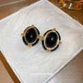 Vintage gold-plated oval earrings with black onyx style inlay and 925 silver needles - Black Oval