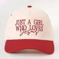 Cappellino da baseball beige e rosso in cotone con ricamo JUST A GIRL WHO LOVES Jesus - Bianco Sporco Spliced Rosso