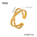 Detail van 0,75 cm brede titanium stalen ring met Cubaanse kettingtextuur en gouden finish - Dubbellaagse Kettingstructuurstijl (Y058) / Goud