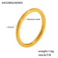 Anello minimalista in acciaio al titanio dorato da 0,2 cm con dettagli in cristallo - US 6 / A922-Fascia Liscia Minimalista / Oro