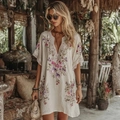 Bohemian off-white maxi dress featuring intricate floral embroidery and lace V-neckline - S / Off-white Lace Embroidery (SJWJL-VDQ-08)