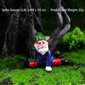 Garden gnome figurine in yoga split pose, green hat resin dwarf, size 6.8x4x5cm - Split-legged Gnome