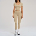 Damen Yoga-Set in Khaki mit bauchfreiem Top und hochtaillierter Sporthose mit Taschen - S / Hellkamel