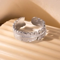 Silver feather open ring in minimalist stainless steel with detailed leaf texture - Feather Shape Style (16) / Steel