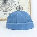 Détail du bonnet docker en coton délavé bleu avec couture à six panneaux et bord relevé - Réglable / Bleu royal