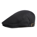 Gorra plana de malla negra transpirable para hombre con hebilla de metal bronce - 55-60cm Ajustable / Negro