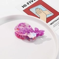 Detalle de la pinza para el pelo de ballena en acetato jaspeado lila con una flor blanca - 1# Ballena / Mármol Púrpura/Rosa