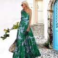 Elegant one-shoulder maxi dress with green tropical leaf print and pleated skirt - S / Green