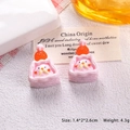 Détails d'accessoires miniatures en résine de chat à la fraise avec dimensions - Gâteau de Noël Triangle Rose à la Fraise