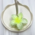 Pinza per capelli a fiore di frangipane con sfumatura giallo-verde in colori vivaci - 8cm / Verde limone