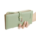 Portafoglio lungo da donna in ecopelle verde salvia con cerniera e ciondolo a foglia - Verde