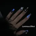 Handbemalte schwarze Kunstnägel mit blauem Leuchteffekt und Sternenmustern - Groß (L) / Mittleres Sarg-Form Kleines Gespenst (Leuchtend)