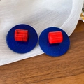 Vintage geometric earrings with blue discs and red beads on a wooden surface - 2# Silver Pin Round Resin Stud Earrings
