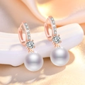 Roségouden S925 zilveren oorbellen met glanzende zirkonia en elegante witte parels - Roségouden Parel Hangende Oorbellen (K30)