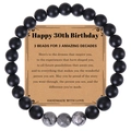 Handgefertigtes Armband zum 30. Geburtstag mit Natursteinen auf einer Grußkarte - 30. Geburtstag Armband