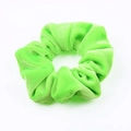 Chouchou en velours vert néon avec texture premium et design en tissu élastique doux - Vert Fluorescent