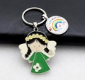 Detail of schoolchild metal keychain with angel charm and rainbow Schulkind pendant - Dark Green