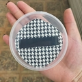 Große Marshmallow-Puderquaste mit Hahnentrittmuster in Klarsichtbox für Foundation - Houndstooth Großer Wassertropfen - Verpackt
