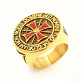 Bague Templier pour homme en acier doré avec croix rouge et gravure latine - Or