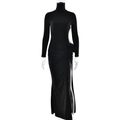 Elegante abito nero a collo alto e maniche lunghe con dettaglio floreale e spacco laterale - S / Nero