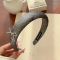 Glitzerndes graues breites Stirnband für Damen mit kleiner Schleife und Handarbeit-Label - Hellgrau