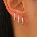 Set di orecchini a cerchio in argento lucido con un anello di cristalli e due minimalisti - Argento (DZ-731)