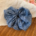 Chouchou nuage bleu et blanc avec texture denim pour une coiffure douce - 52# Chouchou en tissu texturé bleu et blanc