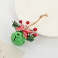 Dettaglio campana di Natale verde con bacche rosse, fiocco a quadri e corda di canapa - 3cm / Stile Corda di Canapa Verde