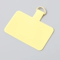 Dettaglio del supporto per cordino in TPU giallo con anello a D in metallo dorato - Giallo Fibbia Dorata Stile Quadrato (K2864)