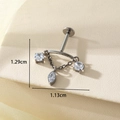 Stud labret en titane F136 argenté avec trois pendentifs zircon, 1,29 cm sur 1,13 cm - Style de Chaîne en Zirconia Marquise (T2519-1) / Argent (Style Marquise)