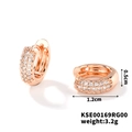 Dettaglio orecchini a cerchio in oro rosa con zirconi e misure di 1,2 cm x 0,5 cm - Oro Rosa (KSE00169RG00)