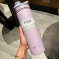 Purple 750ml TYESO vacuum insulated stainless steel water bottle with portable handle - Purple