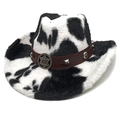 Détail du chapeau de cowboy en peluche vache avec bande cloutée marron et badge étoile - M (56-58cm) / Haut en Forme de Cœur Noir