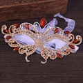 Maschera a farfalla per feste con strass ambra e nastri di raso viola su legno - Stile 3 / Champagne