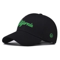 Berretto da baseball nero in cotone con ricamo California verde e logo su sfondo bianco - Taglia Unica(Regolabile) / Nero California