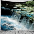 Arazzo decorativo da parete con paesaggio di cascate realistiche e ninfee galleggianti - 150x130cm / Lago della Cascata