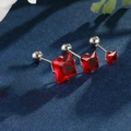 Set de tres aretes de piedras rojas cuadradas con cierre de rosca en acero pulido - Pequeño (aprox. 0,5 cm) / Plata (Piedra Roja)