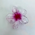 Pinza para el pelo de flor frangipani rosa degradado con motas blancas en resina fina - Pinza Para El Cabello Con Diseño De Frangipani Rosa Y Copo De Nieve (aprox. 8 X 7 X 4 Cm)